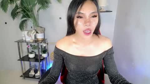 CALL ME YUMLEXX online show from July 27, 2026, 11:56 pm