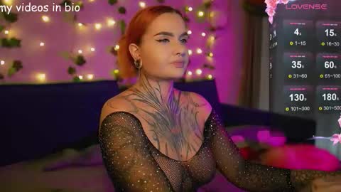 Snapshot of yummy__peach chatting on October 1, 2025, 3:23 am Catherine online show from October 1, 2025, 3:23 am