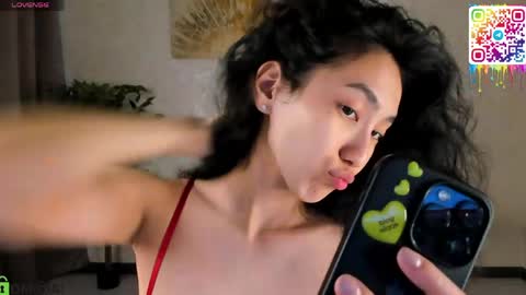 Snapshot of yummy_lamii chatting on May 6, 2026, 3:46 am Cindey online show from May 6, 2026, 3:46 am