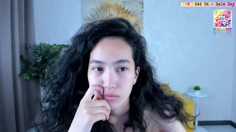 Snapshot of yummy_lamii chatting on June 1, 2026, 3:30 am Cindey online show from June 1, 2026, 3:30 am