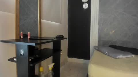 Yummyduo online show from January 10, 2025, 5:13 pm