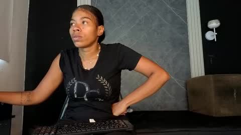 Yummyduo online show from September 29, 2025, 12:43 pm