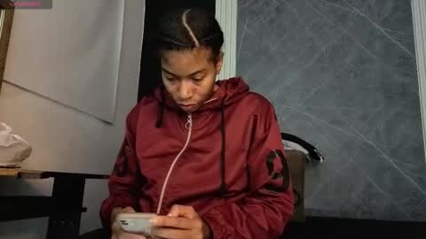 Yummyduo online show from November 6, 2025, 10:49 am