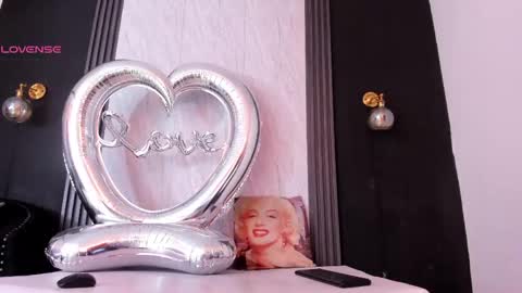 Snapshot of yummyduo chatting on May 2, 2026, 11:48 am Yummyduo online show from May 2, 2026, 11:48 am