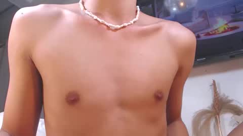 Justine online show from November 26, 2025, 8:43 pm