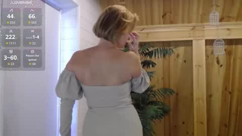 Lillya online show from September 14, 2025, 12:37 pm