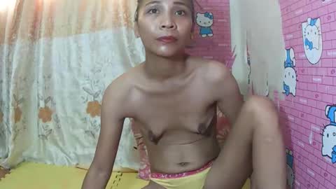 Snapshot of yummysexyhardnipple08 chatting on October 23, 2025, 4:45 am jhess online show from October 23, 2025, 4:45 am