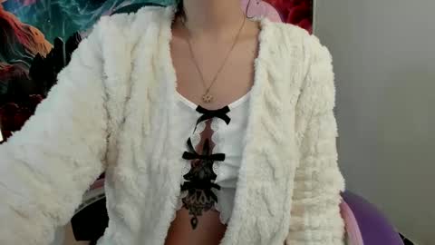 Snapshot of yunablack chatting on November 13, 2025, 2:38 pm Yuna online show from November 13, 2025, 2:38 pm