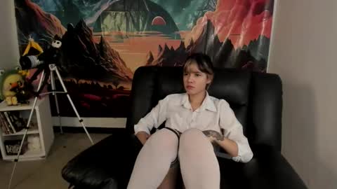 Snapshot of yunablack chatting on April 2, 2026, 3:09 pm Yuna online show from April 2, 2026, 3:09 pm