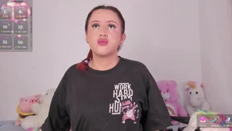 yunahott_ online show from January 6, 2026, 4:38 am