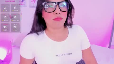 Yunna online show from March 17, 2026, 11:35 am