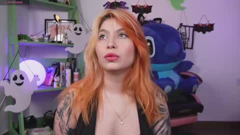 yunorose_ online show from November 2, 2025, 3:31 am