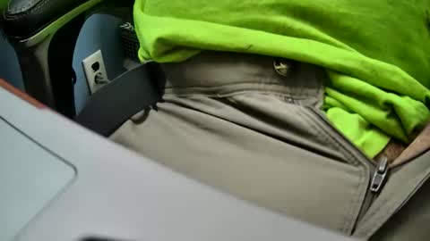 yuppers1234 online show from February 7, 2026, 2:32 pm