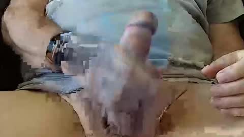 Yuppers98 online show from November 23, 2025, 5:13 pm