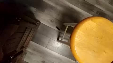 yupthatshim online show from January 17, 2025, 3:34 am