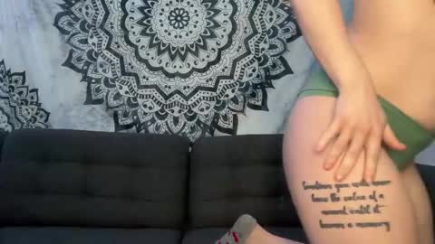 Snapshot of yurdreams_22 chatting on March 2, 2026, 2:35 pm yurdreams_22 online show from March 2, 2026, 2:35 pm