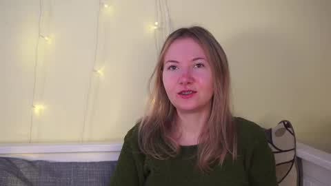 Snapshot of yuricazel chatting on February 3, 2026, 7:13 am Alesia online show from February 3, 2026, 7:13 am