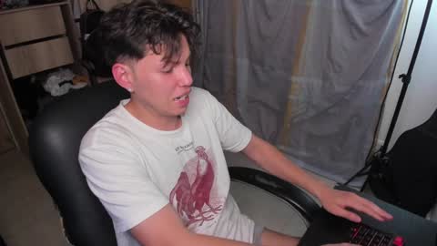 yurii_moody online show from December 7, 2024, 2:53 am