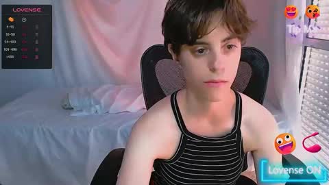 Yuyu online show from February 13, 2025, 9:17 pm