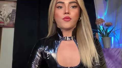 Miss Cali online show from October 22, 2025, 6:29 pm