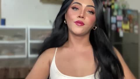 Miss Cali online show from November 16, 2025, 6:57 pm