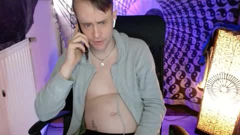   online show from November 17, 2025, 1:39 pm