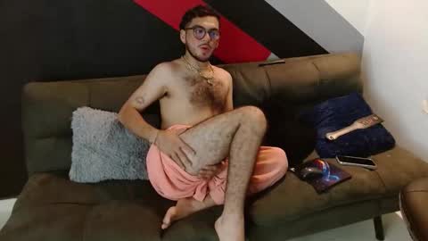 Snapshot of zac_golden chatting on November 15, 2025, 3:59 am Zack online show from November 15, 2025, 3:59 am