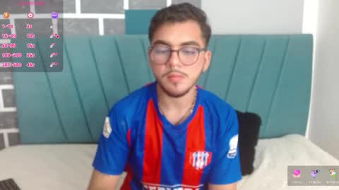 Snapshot of zac_golden chatting on November 23, 2025, 11:59 pm Zack online show from November 23, 2025, 11:59 pm