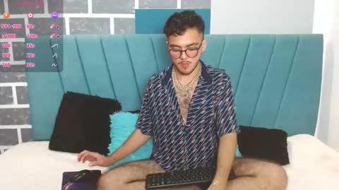 Snapshot of zac_golden chatting on November 26, 2025, 1:39 am Zack online show from November 26, 2025, 1:39 am