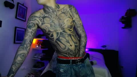 zac_muller1 online show from May 26, 2026, 12:50 am