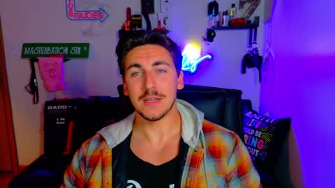 Zach Rhyder online show from October 15, 2025, 1:17 am