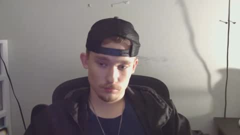 Snapshot of zachmcw25 chatting on December 3, 2025, 1:35 am zachmcw25 online show from December 3, 2025, 1:35 am