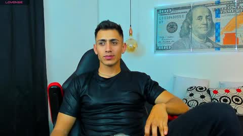 Snapshot of zachpri20 chatting on December 6, 2024, 10:19 pm zachpri20 online show from December 6, 2024, 10:19 pm