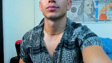 Snapshot of zachpri20 chatting on January 7, 2025, 3:33 pm zachpri20 online show from January 7, 2025, 3:33 pm