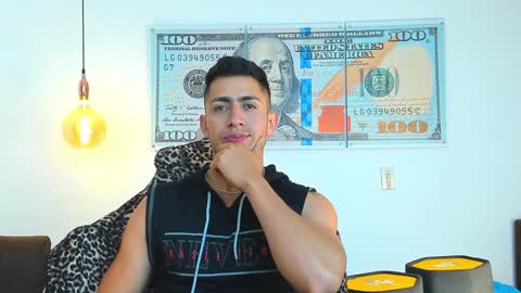 Snapshot of zachpri20 chatting on January 17, 2025, 9:06 am zachpri20 online show from January 17, 2025, 9:06 am