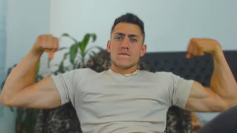 Snapshot of zachpri20 chatting on September 27, 2025, 3:28 pm zachpri20 online show from September 27, 2025, 3:28 pm