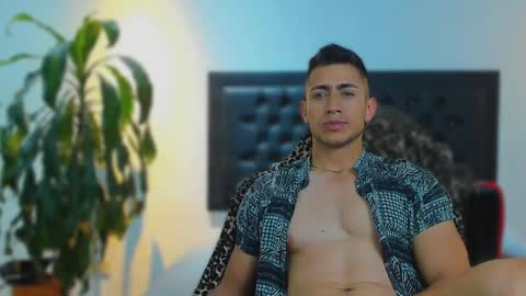 Snapshot of zachpri20 chatting on October 9, 2025, 8:12 am zachpri20 online show from October 9, 2025, 8:12 am