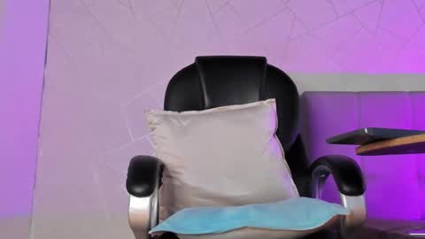 Snapshot of zack_conor chatting on November 27, 2025, 5:04 pm zack conor online show from November 27, 2025, 5:04 pm