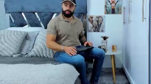 Richard online show from June 17, 2026, 1:56 pm
