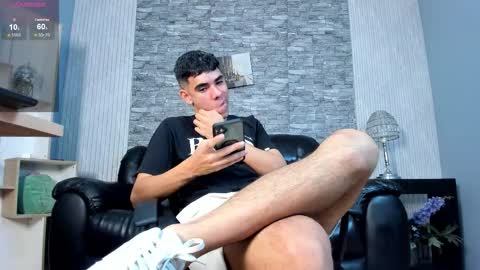 zack_joness10 online show from February 1, 2026, 4:55 am