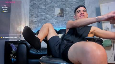 zack_joness10 online show from March 21, 2026, 6:18 am