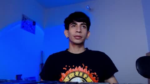 Snapshot of zack_kingg chatting on October 16, 2025, 3:35 pm Zack King online show from October 16, 2025, 3:35 pm