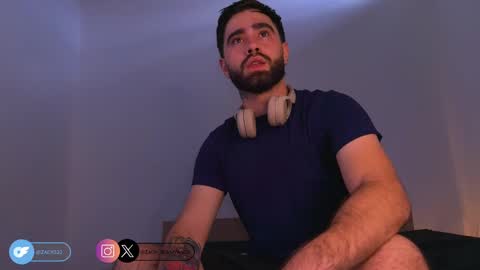 zack_sullivan22 online show from October 3, 2025, 7:33 pm