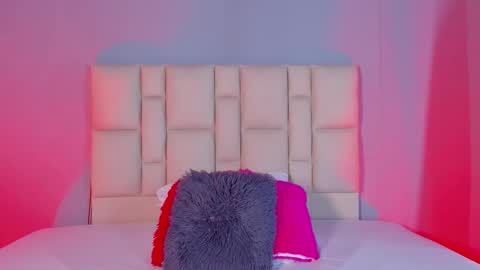 Zafiro Brown online show from January 18, 2026, 12:20 pm