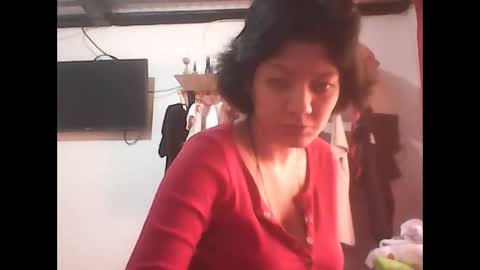 Zafiro online show from December 2, 2025, 6:47 pm