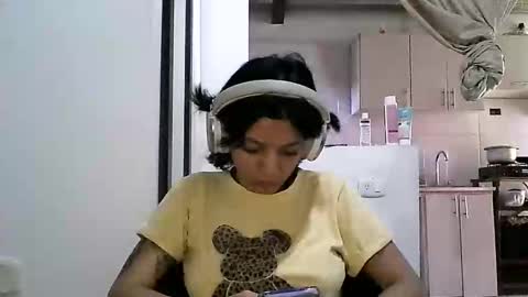 Snapshot of zafiro_rubi chatting on May 9, 2026, 2:55 pm Zafiro online show from May 9, 2026, 2:55 pm