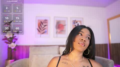 Zara Williams online show from October 21, 2025, 11:33 am