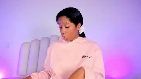 Snapshot of zairarose25 chatting on November 25, 2025, 1:55 pm Zaira online show from November 25, 2025, 1:55 pm