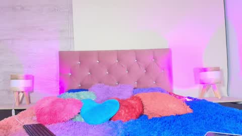 Zamara Kleii online show from April 9, 2026, 6:52 am