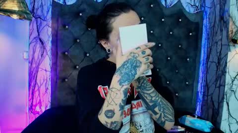 Snapshot of zami_escobar_of chatting on September 17, 2025, 6:42 pm online show from September 17, 2025, 6:42 pm